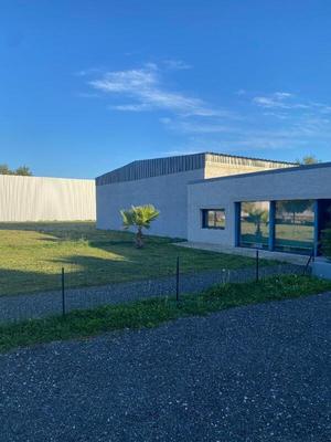 Maison - 720 m² - 6 pièces