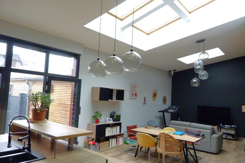 Maison - 170 m² - 10 pièces