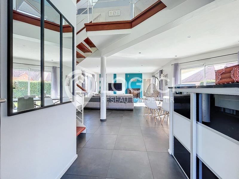 Maison - 145 m² - 5 pièces