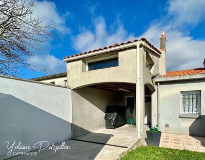 Maison - 127 m² - 7 pièces