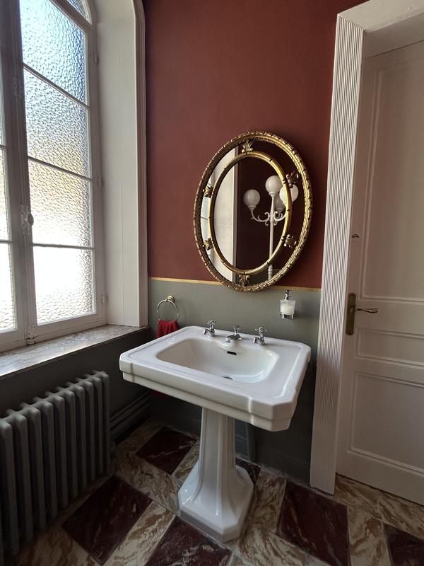 Maison - 297 m² - 8 pièces