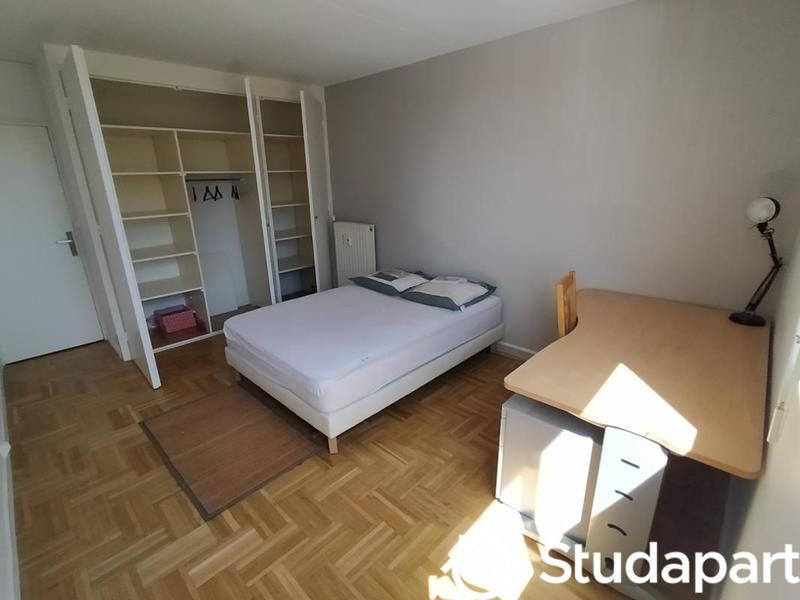Chambre - 16 m² - 1 pièce