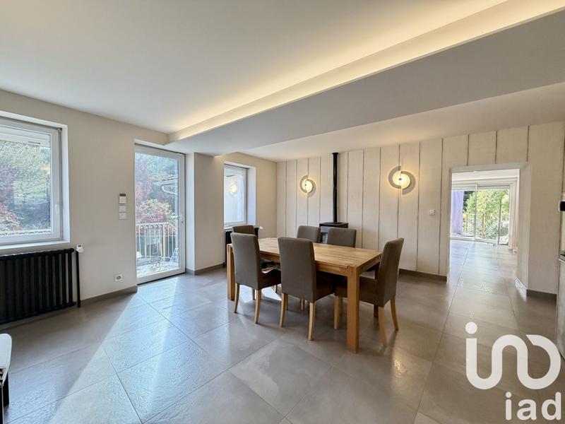 Maison - 272 m² - 5 pièces