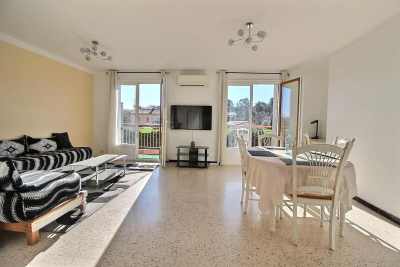 Appartement - 86 m² - 4 pièces