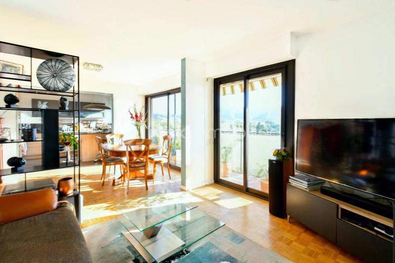 Appartement - 113 m² - 5 pièces