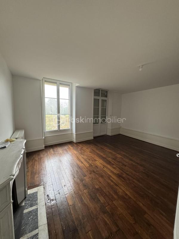 Maison ancienne - 261 m² - 10 pièces