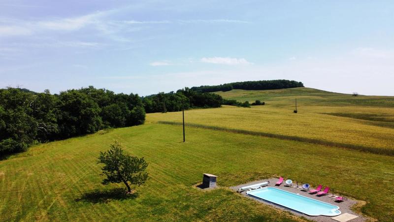 Maison en pierre - 253 m² - 10 pièces