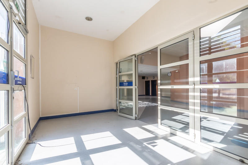 Bureau - 850 m² - 17 pièces