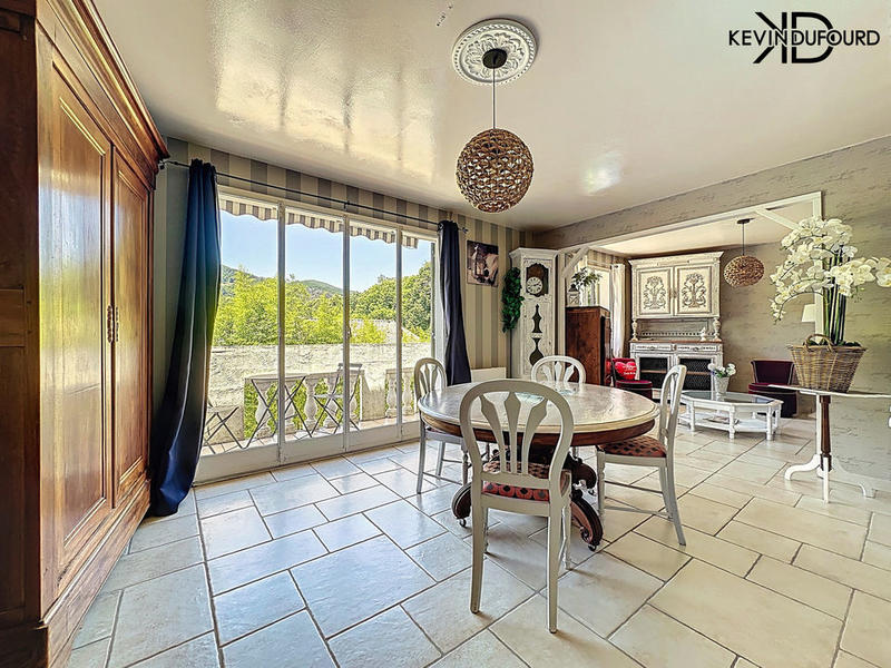 Maison - 115 m² - 6 pièces