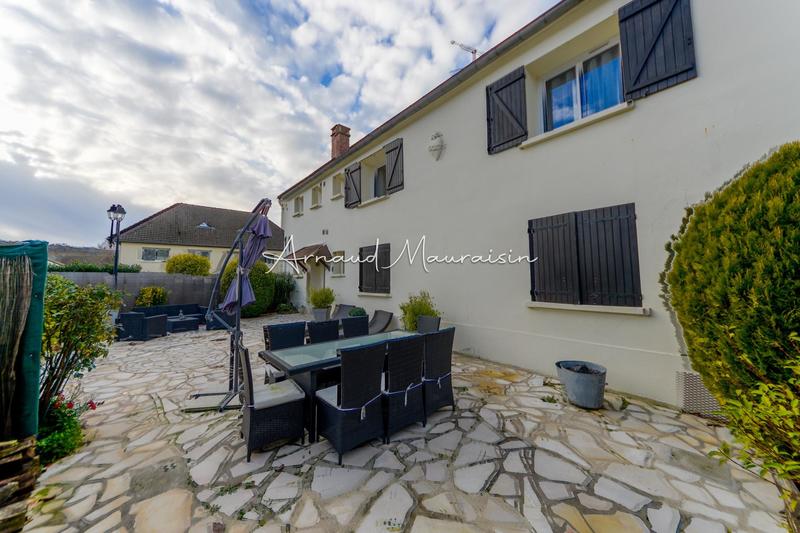 Appartement - 137 m² - 6 pièces