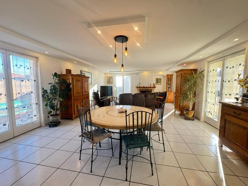 Maison - 149 m² - 6 pièces