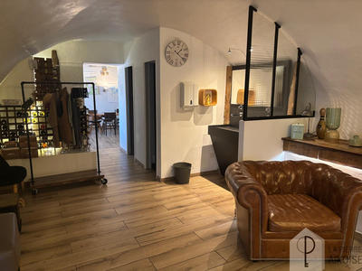 Fonds de commerce - Magasins - 120 m²