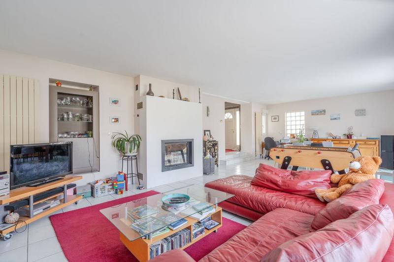 Maison - 157 m² - 7 pièces