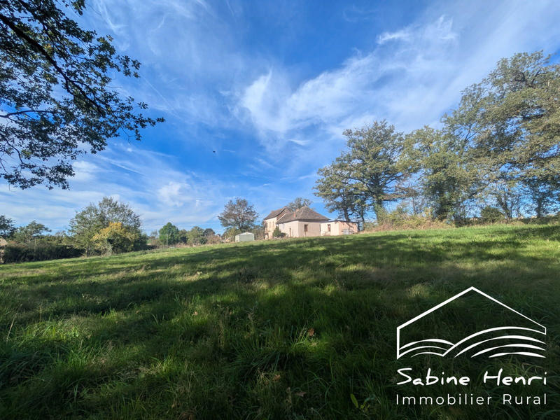 Maison ancienne - 260 m² - 8 pièces