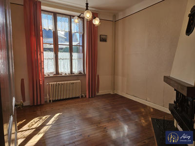 Maison ancienne - 155 m² - 9 pièces