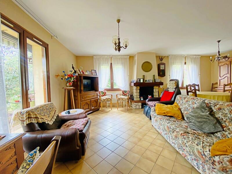 Maison - 180 m² - 5 pièces