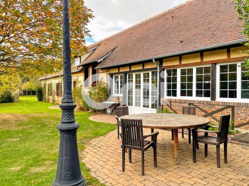 Longère - 320 m² - 6 pièces