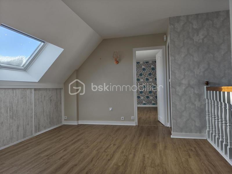 Maison traditionnelle - 163 m² - 7 pièces