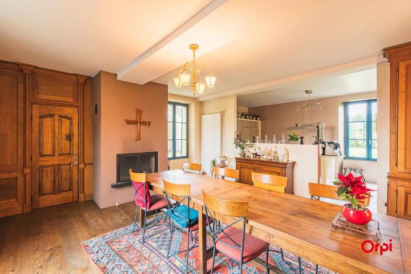 Maison - 320 m² - 6 pièces