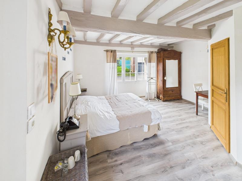 Maison - 336 m² - 12 pièces