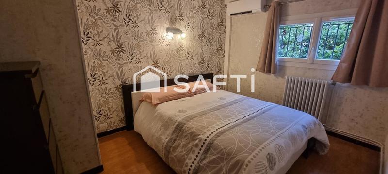 Maison - 240 m² - 8 pièces