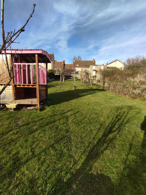 Maison - 110 m² - 6 pièces