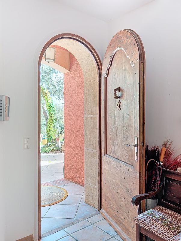 Maison - 210 m² - 6 pièces