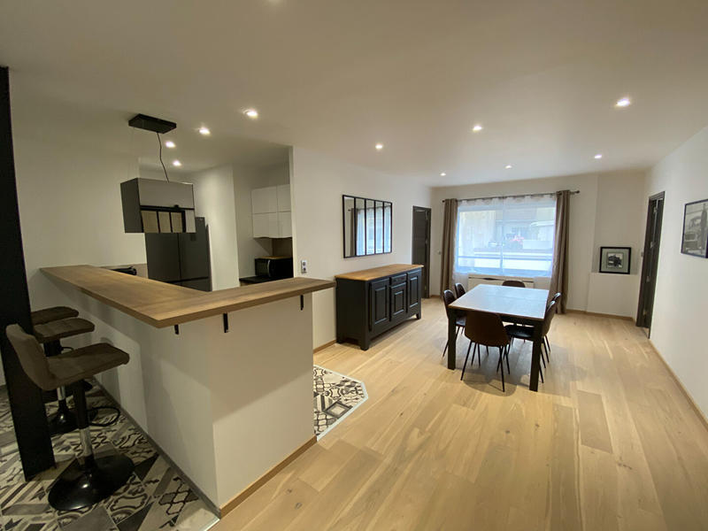 Appartement - 81 m² - 3 pièces