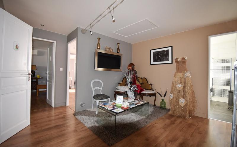 Maison - 349 m² - 10 pièces