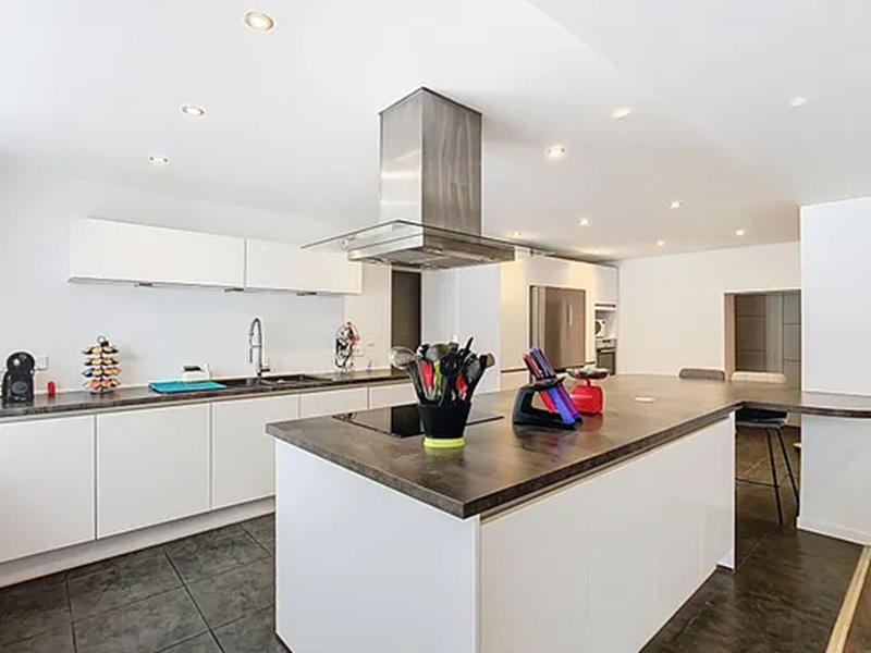 Maison - 192 m² - 7 pièces