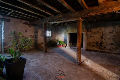 Maison ancienne - 249 m² - 4 pièces