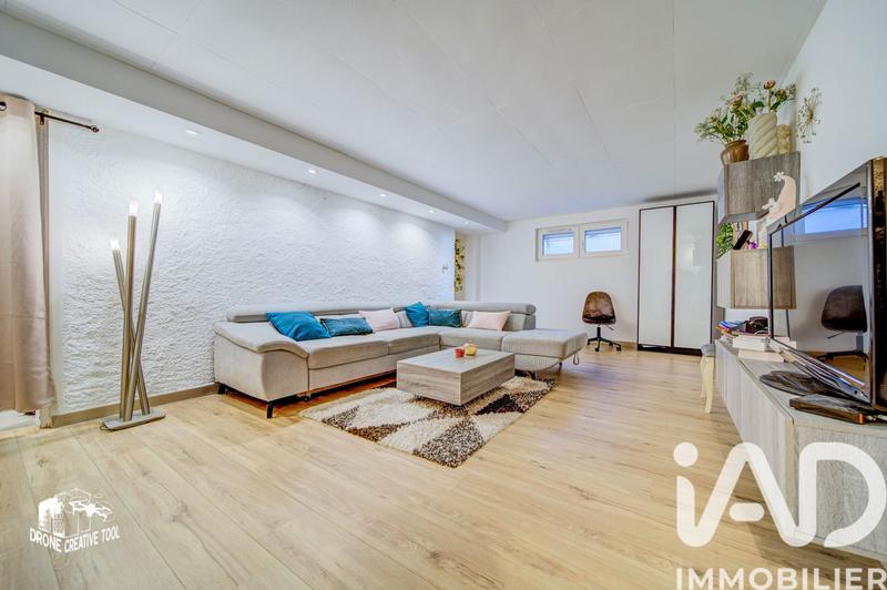 Maison - 163 m² - 8 pièces