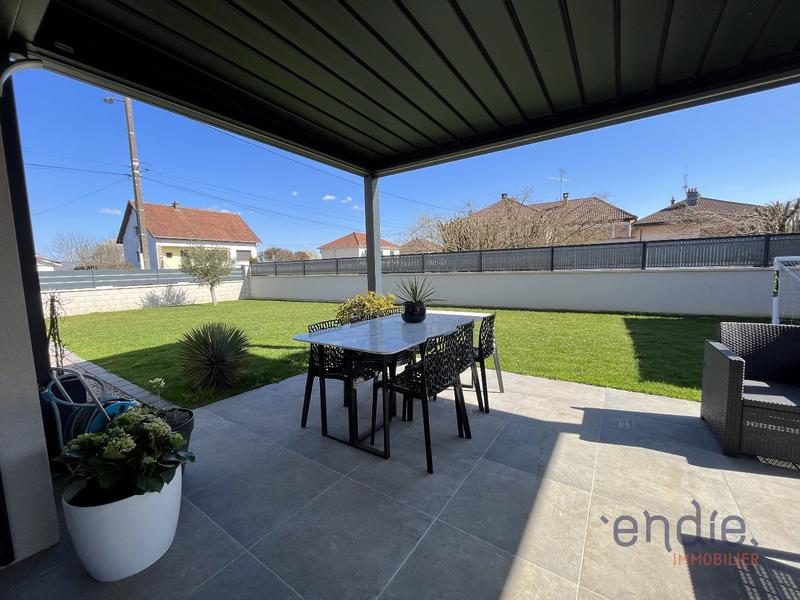 Maison - 105 m² - 5 pièces