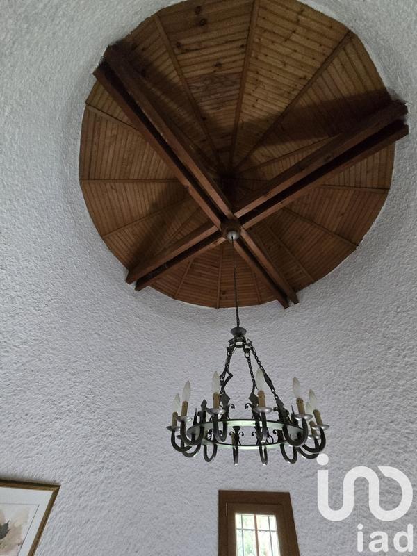 Maison - 196 m² - 6 pièces