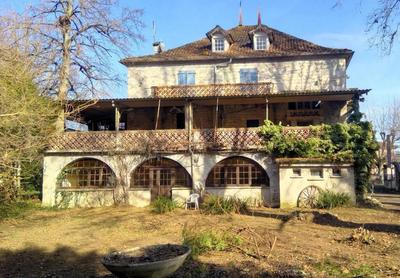 Hôtel particulier - 561 m² - 17 pièces