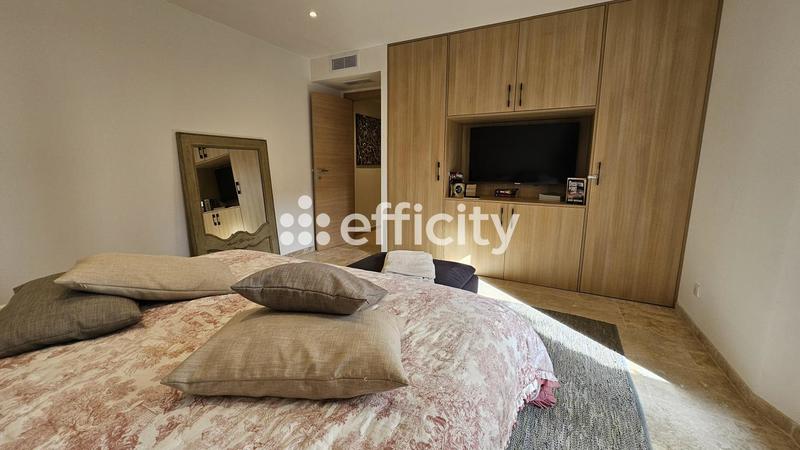 Maison - 190 m² - 5 pièces