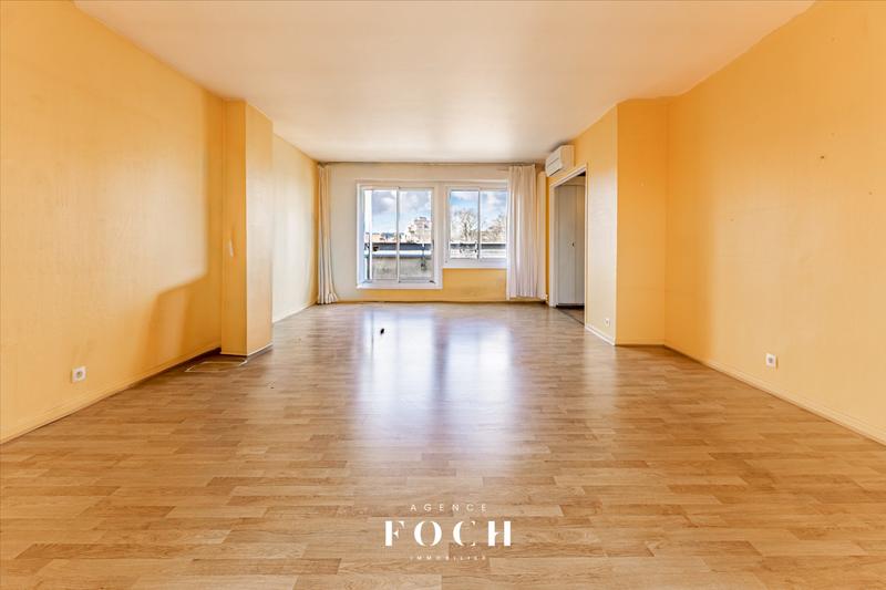 Appartement - 123 m² - 5 pièces