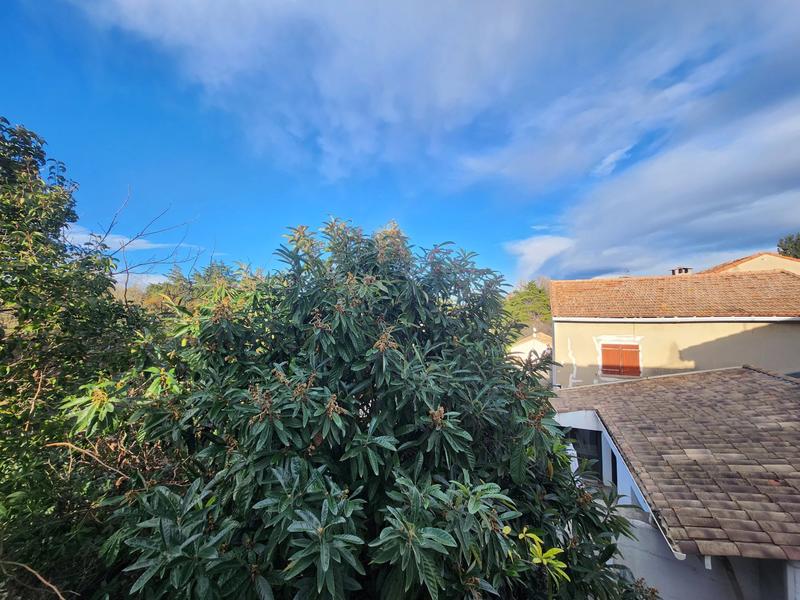 Immeuble - 185 m² - 10 pièces