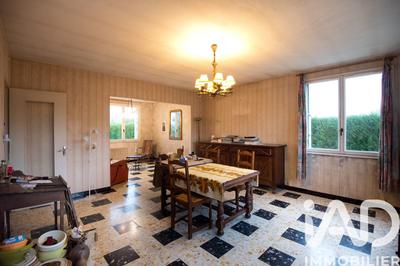 Maison - 96 m² - 5 pièces