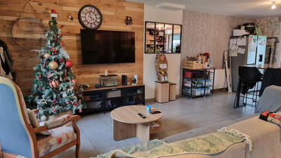 Maison - 90 m² - 5 pièces