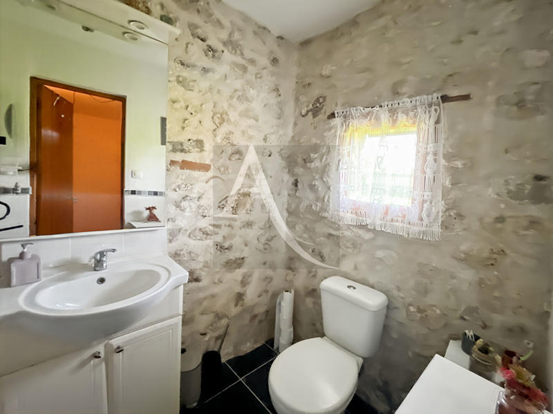 Maison - 170 m² - 8 pièces