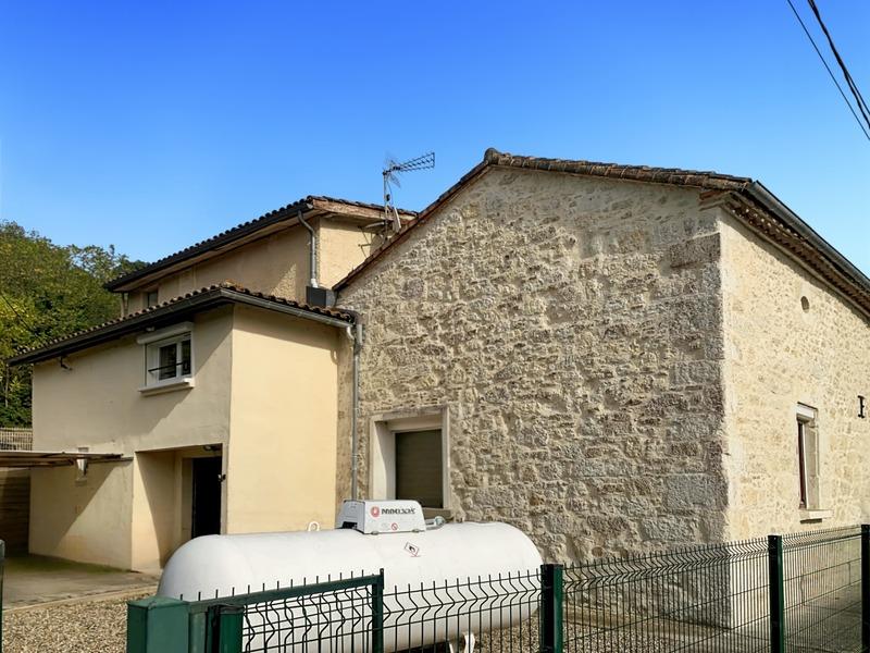 Maison en pierre - 65 m² - 3 pièces