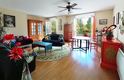 Appartement - 80 m² - 4 pièces