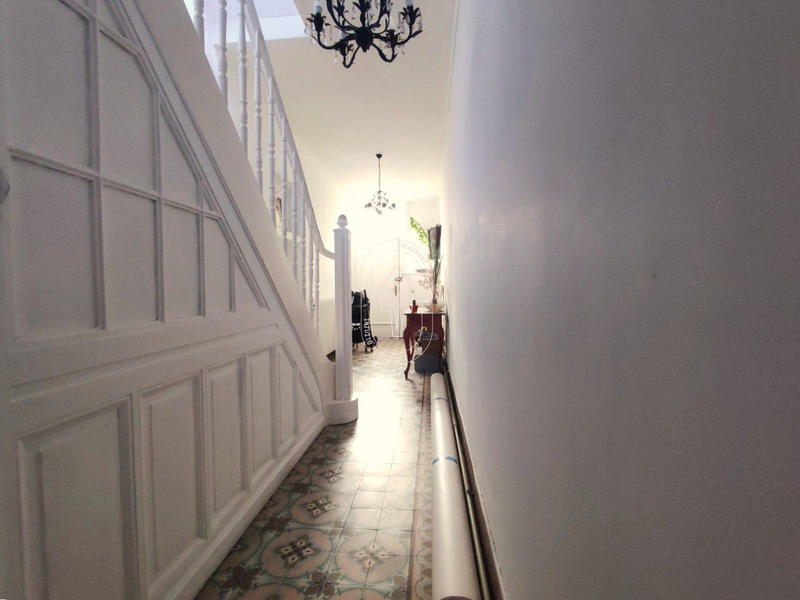 Maison - 203 m² - 5 pièces