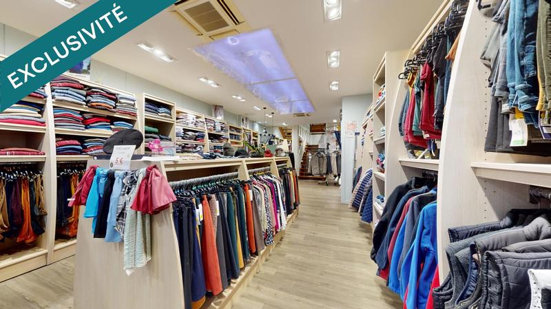 Local commercial - 270 m² - 7 pièces