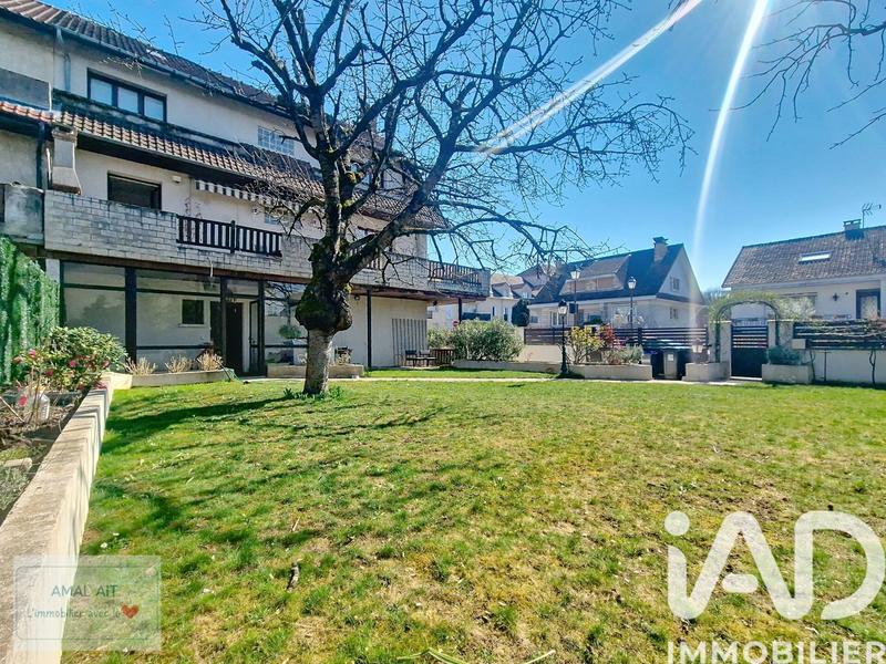 Maison - 192 m² - 8 pièces