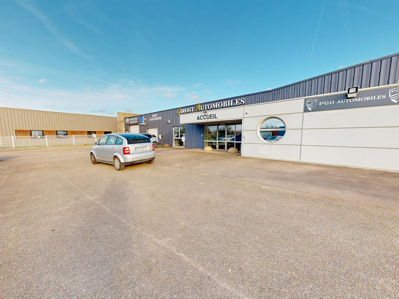 Local d'activités - 428 m² - 8 pièces