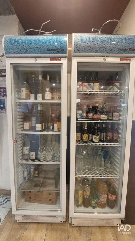 Local commercial - 216 m²