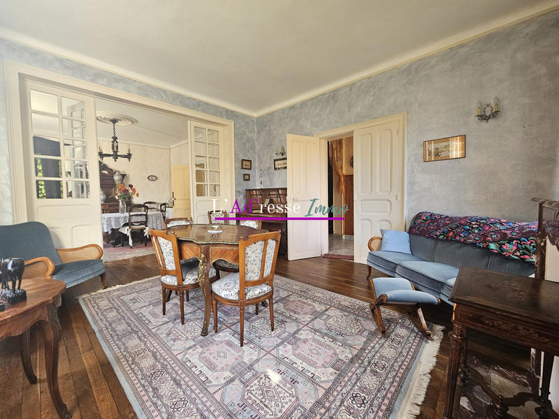 Maison - 165 m² - 8 pièces