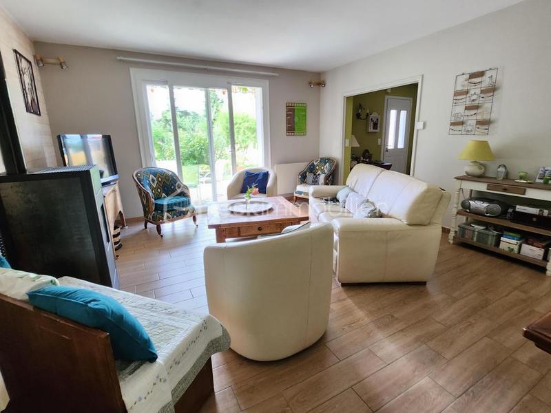 Pavillon - 163 m² - 5 pièces